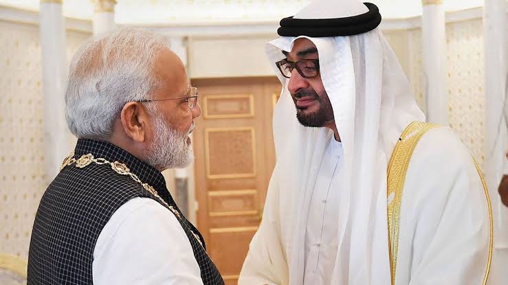 पहली बार, भारत ने संयुक्त अरब अमीरात से खरीदे गए कच्चे तेल हेतु रुपये में भुगतान किया