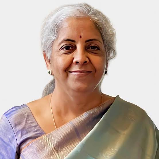 निर्मला सीतारामन’ लगातार 6 बार बजट पेश करने वाली दूसरी वित्त मंत्री बनी हैं।