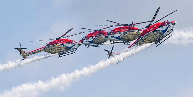 सारंग हेलीकॉप्टर प्रदर्शन टीम सिंगापुर एयरशो 2024 के लिए पूरी तरह तैयार है